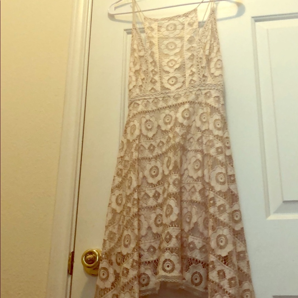 Free People women’s beige short flowy dress size 0